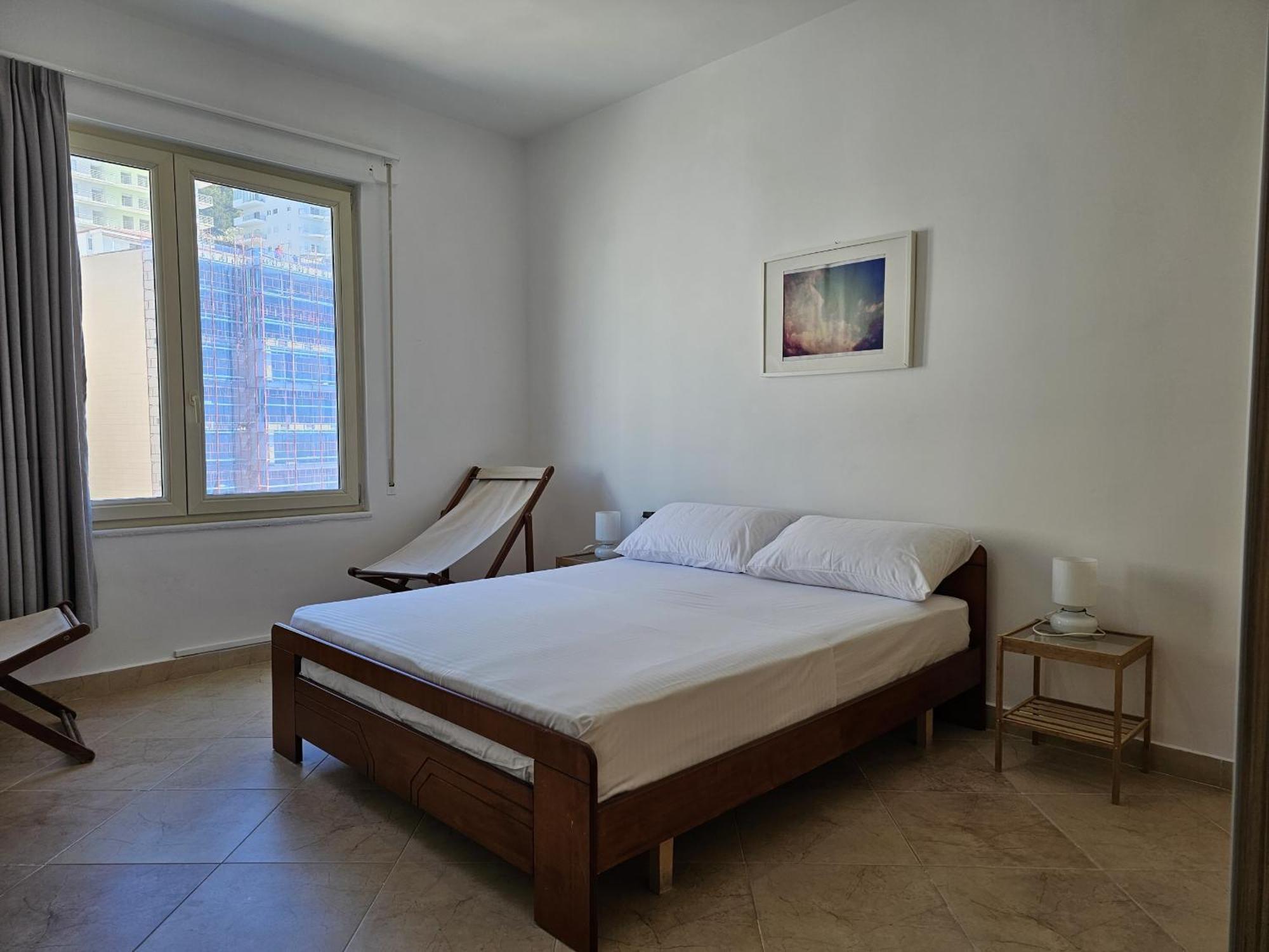 Albert Apartment *